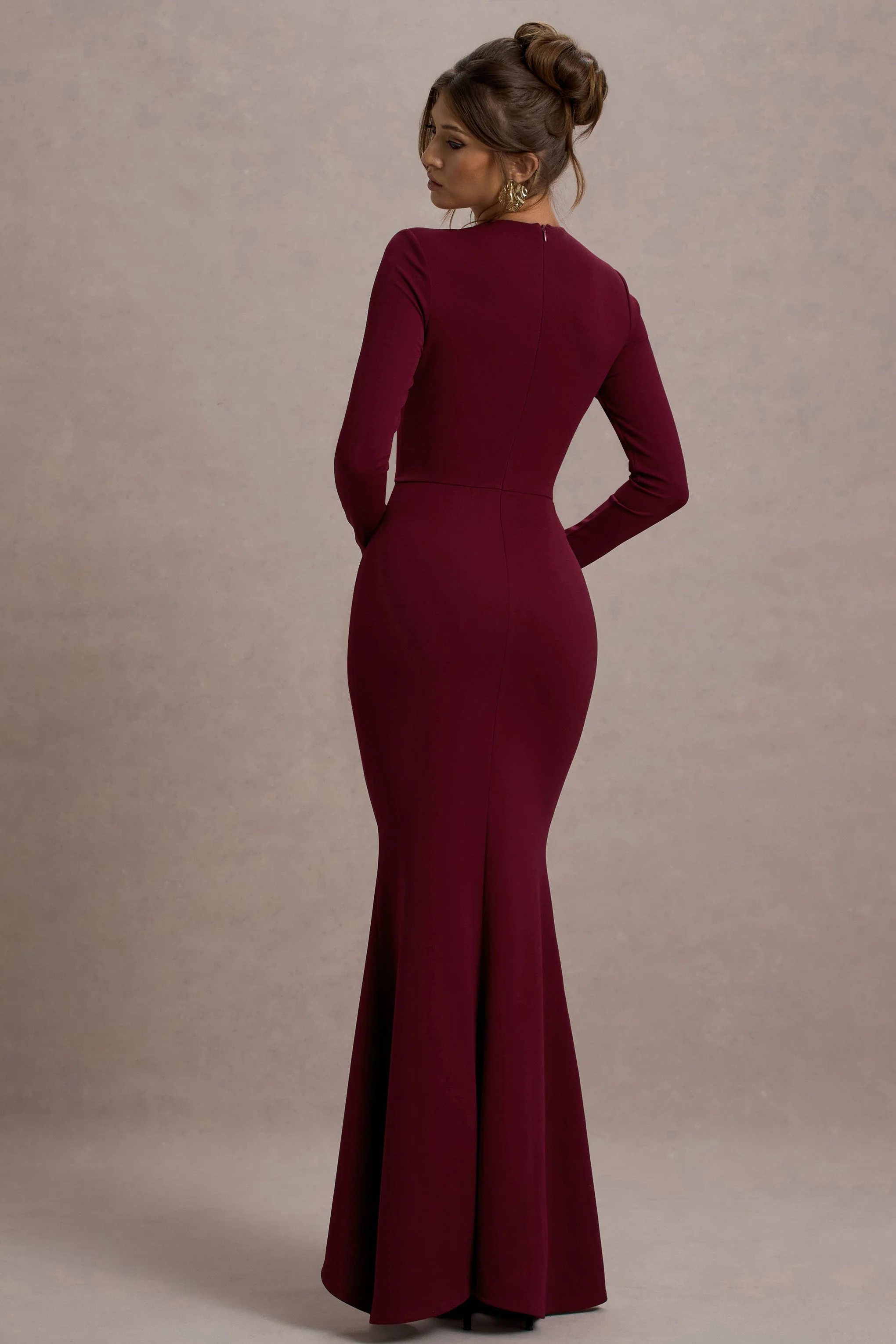 Alayna | Berry Long-Sleeve Maxi Dress With Ruffled Split - Image 2