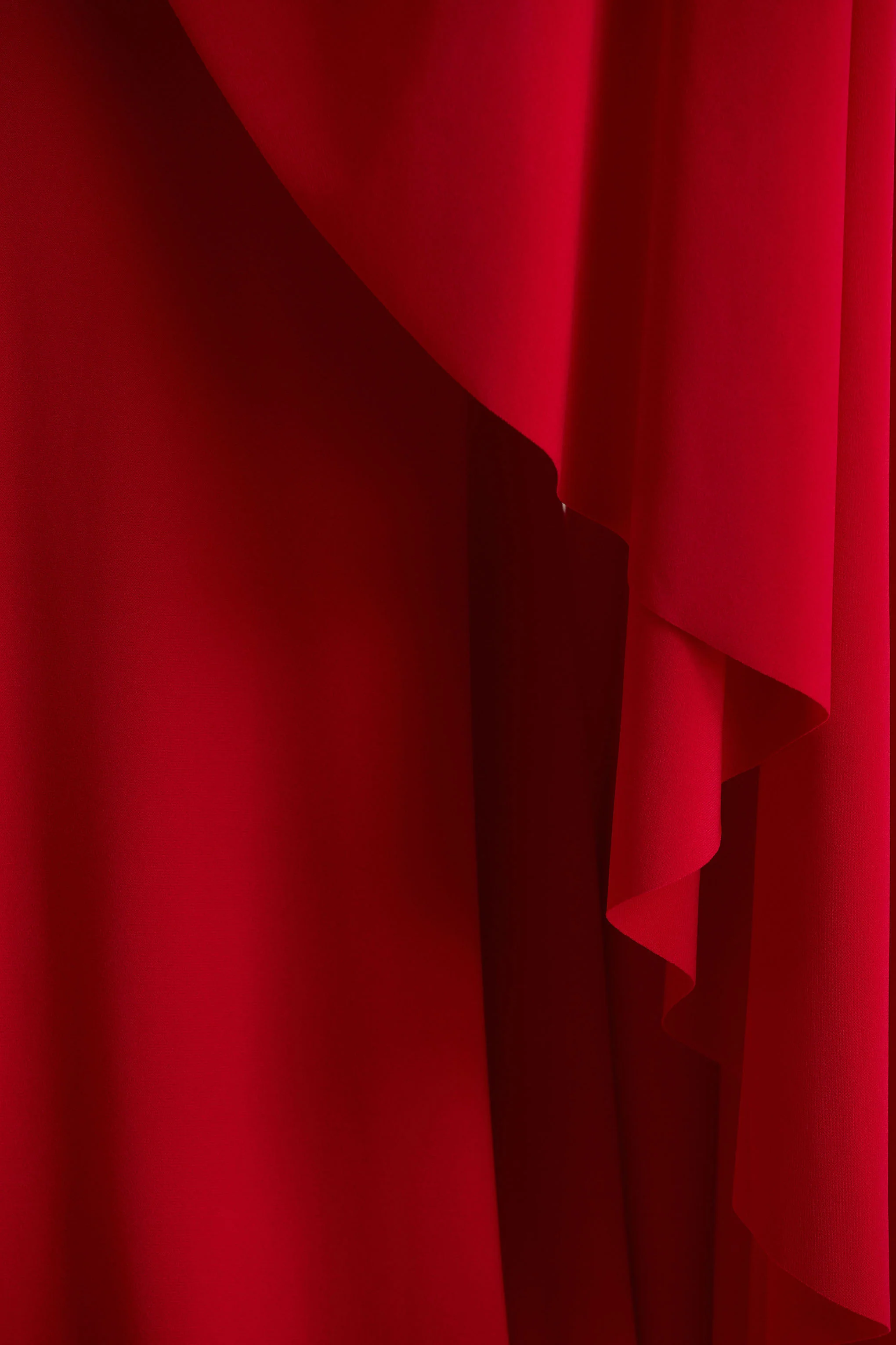 Briony | Red Crew-Neck Maxi Dress With Cape Sleeves - Image 6