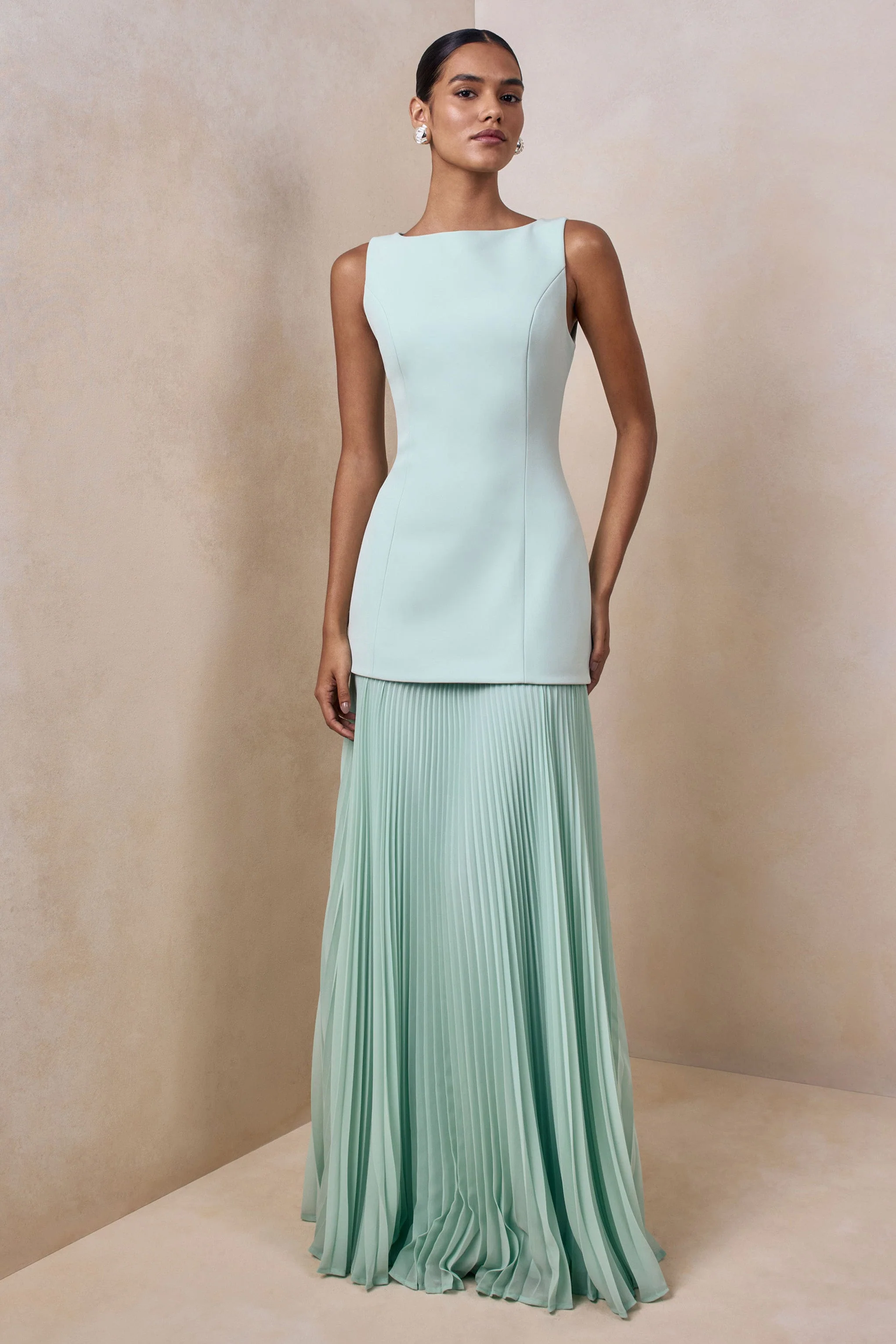 Hadley | Sage Boat-Neck Maxi Dress With Drop-Waist - Image 4