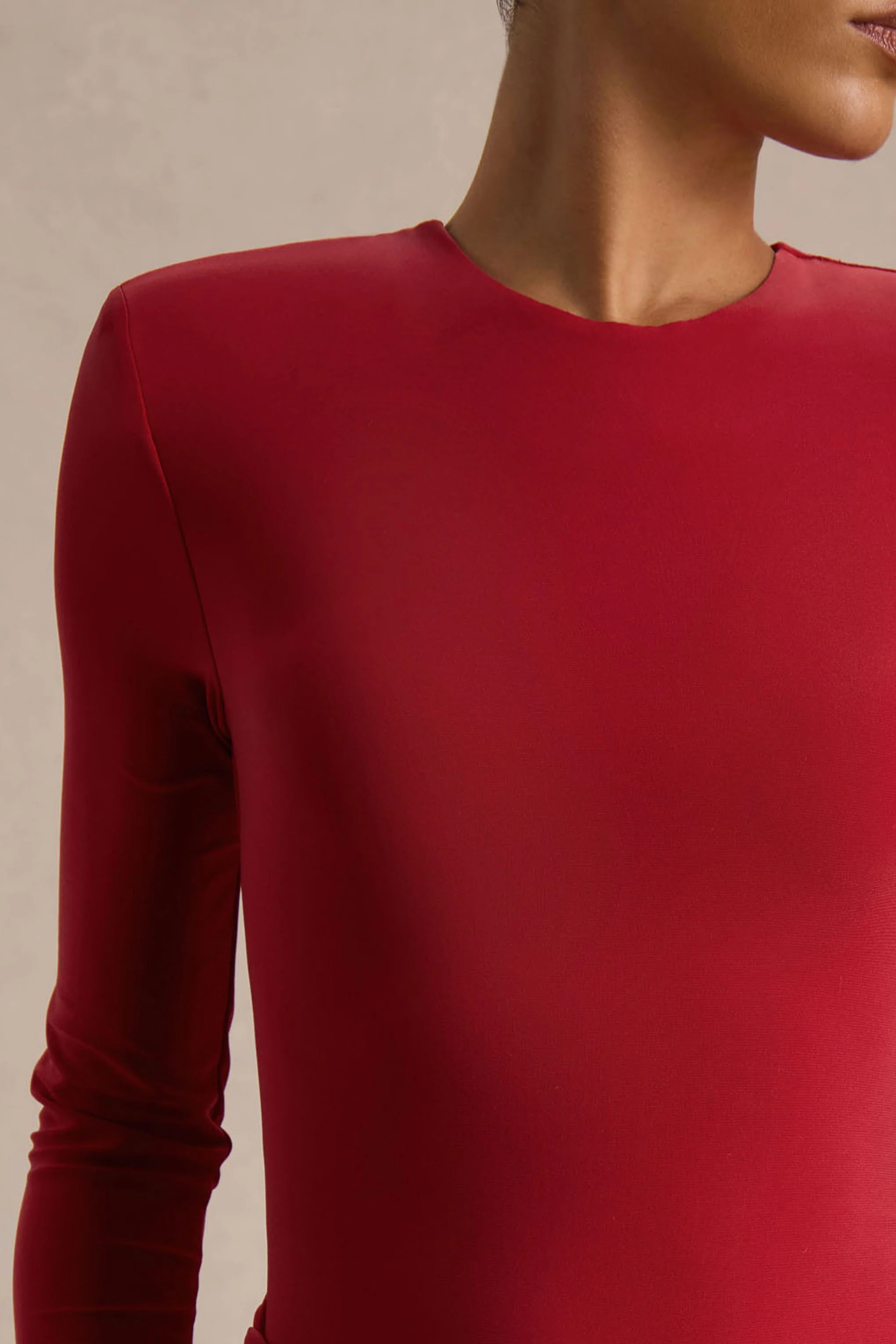 Liora | Red High-Neck Maxi Dress With Front-High Split - Image 3