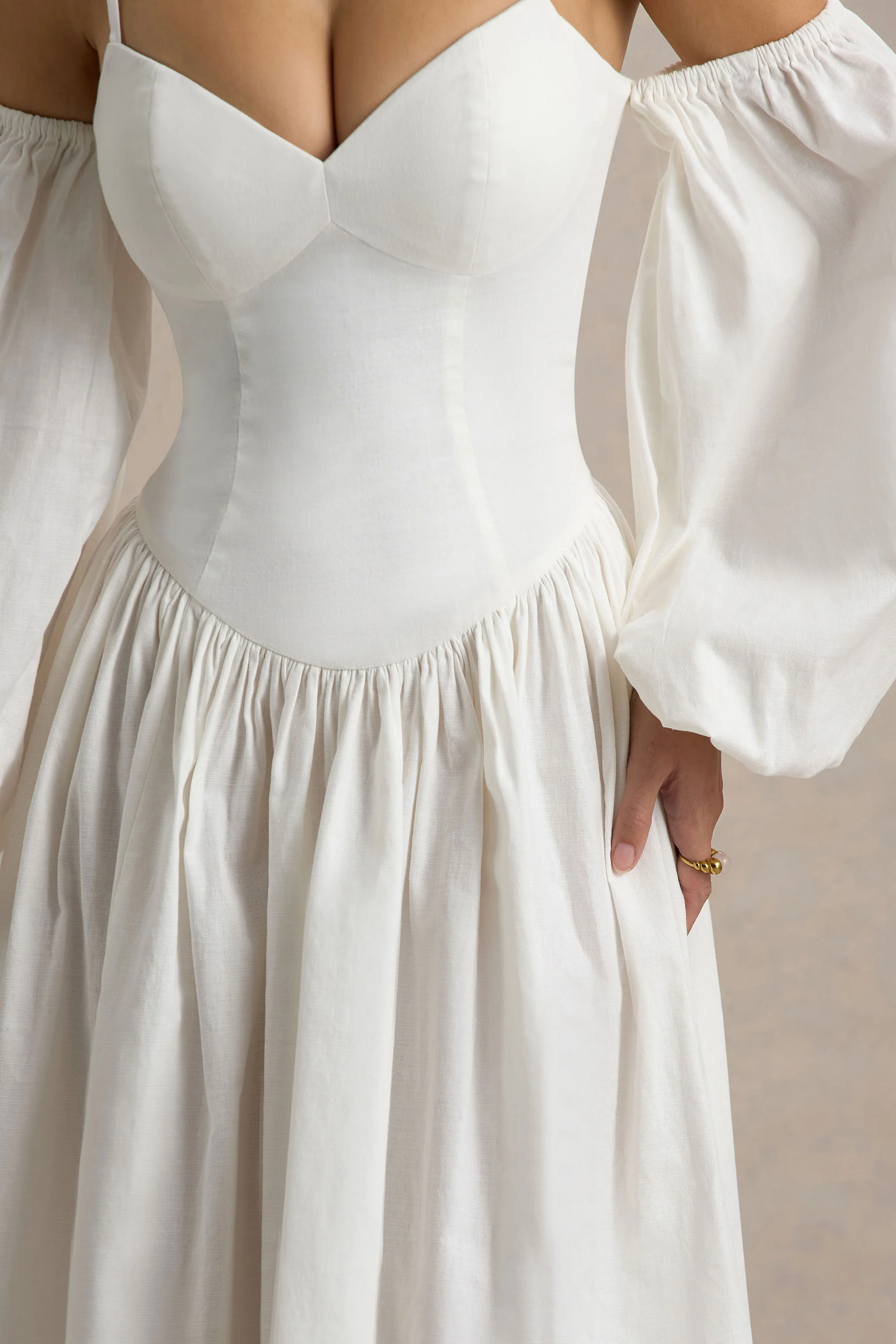 Macie | Cream Sweetheart Midi Dress With Balloon Sleeves - Image 6