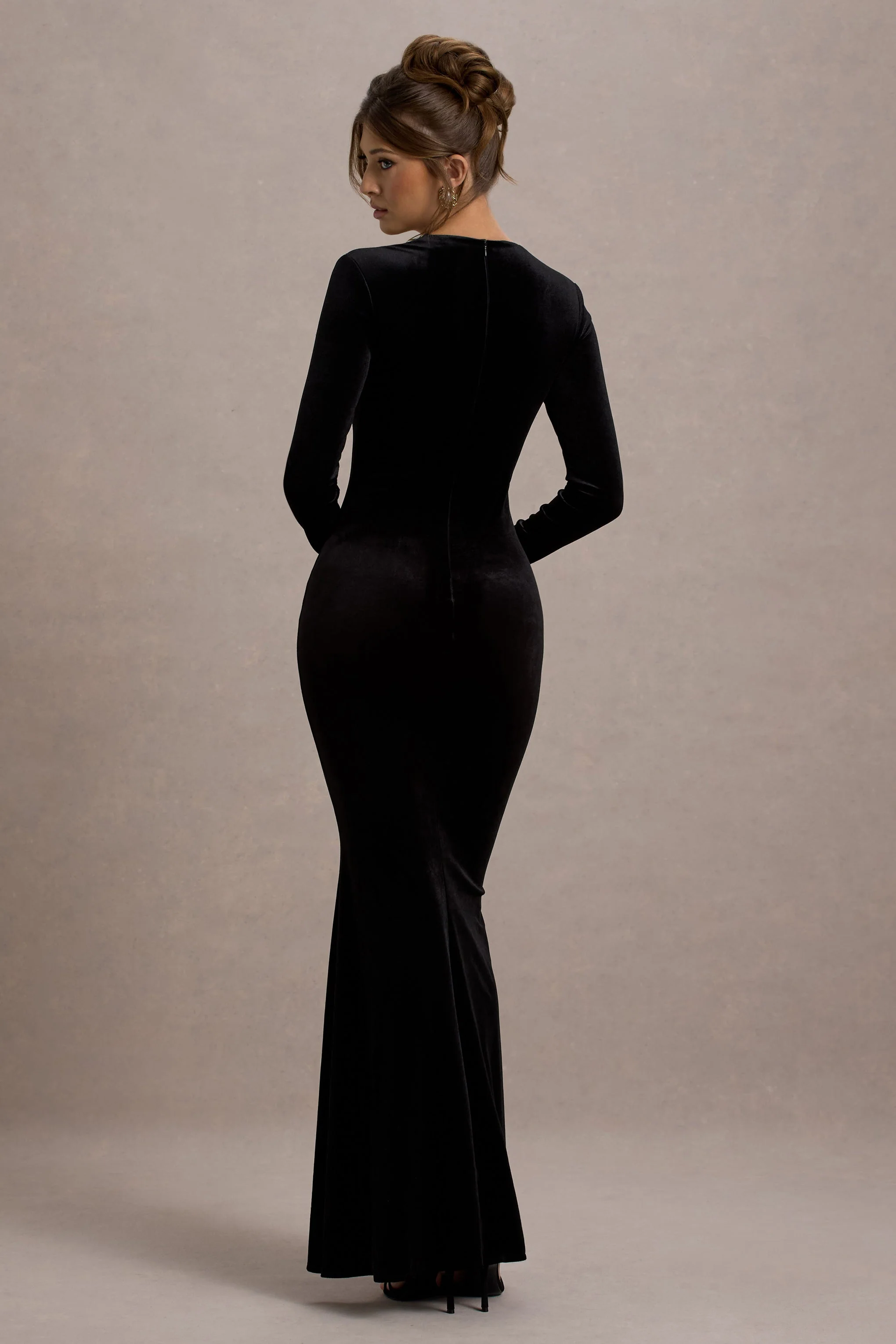 Morana | Black Velvet Square-Neck Long-Sleeve Maxi Dress - Image 2