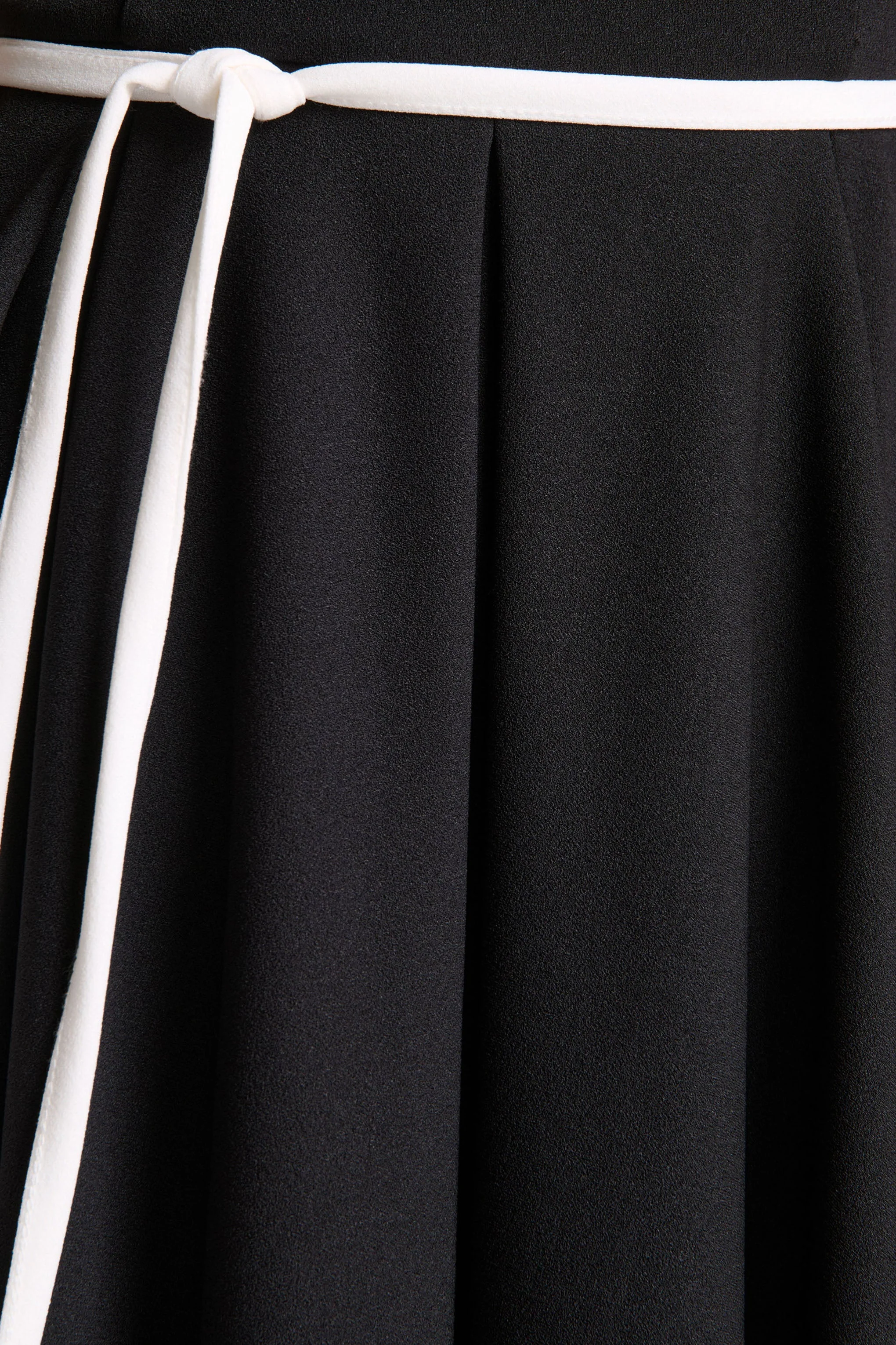 Nataline | Black Round-Neck Midi Dress With White Belt-Detail - Image 6