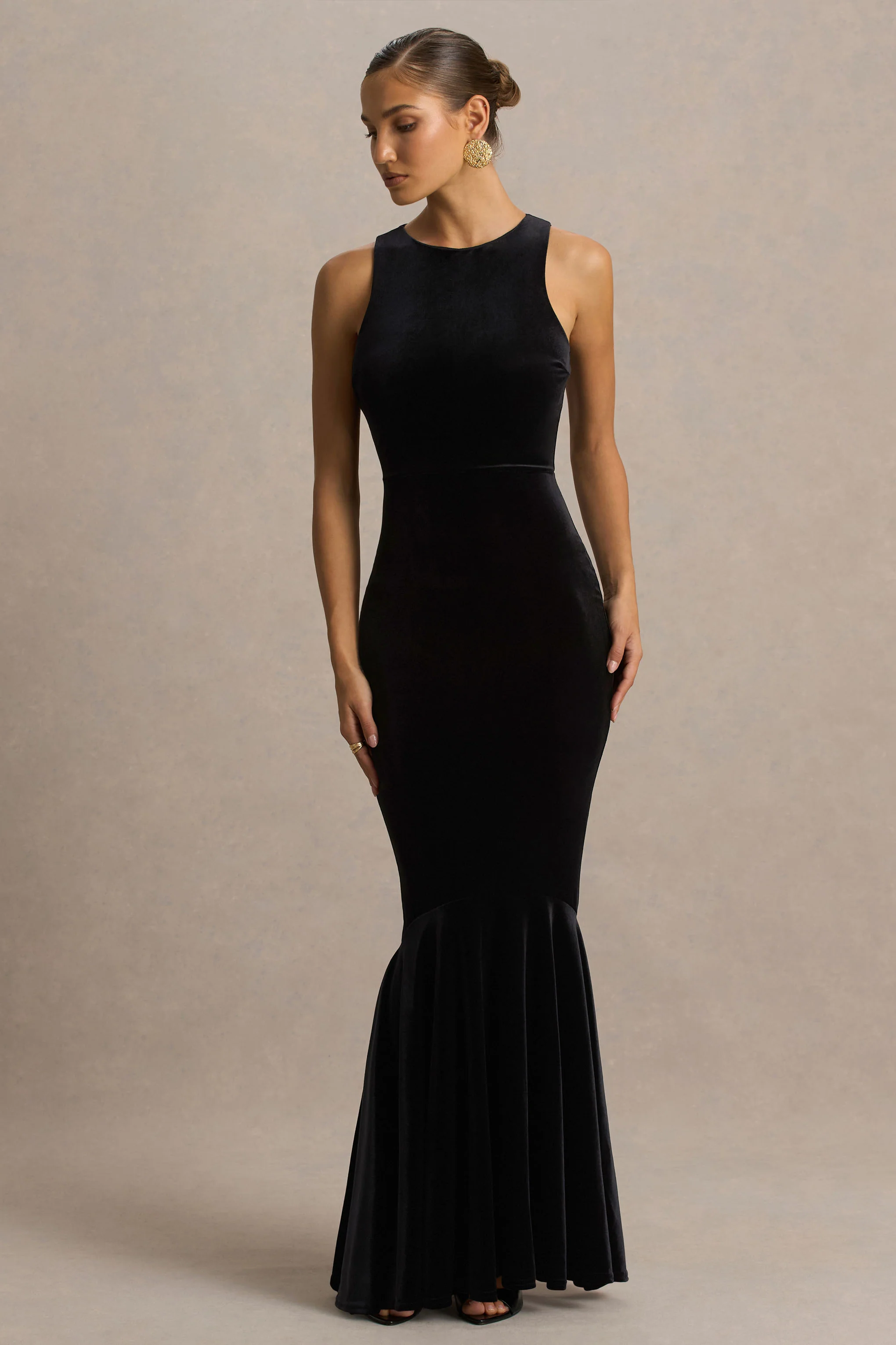Pippa | Black Velvet Crew-Neck Mermaid Maxi Dress - Image 3