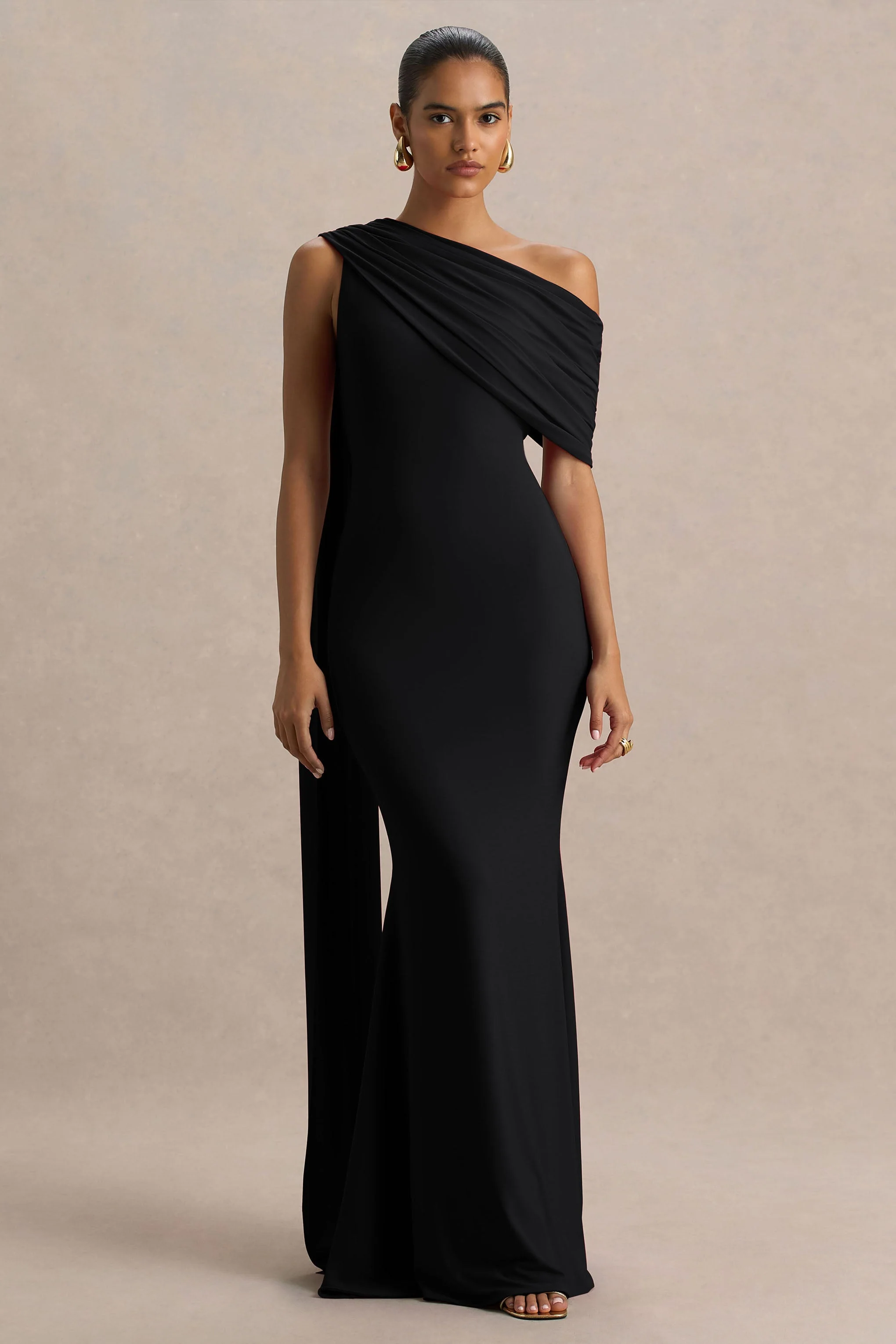 Zendaya | Black Asymmetric-Neck Fishtail Maxi Dress With Sash - Image 5